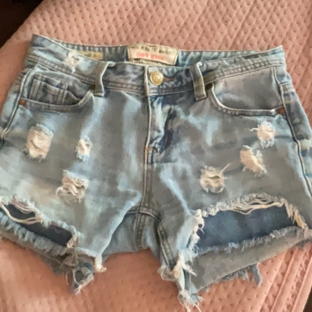 Selling jean short ,cici short